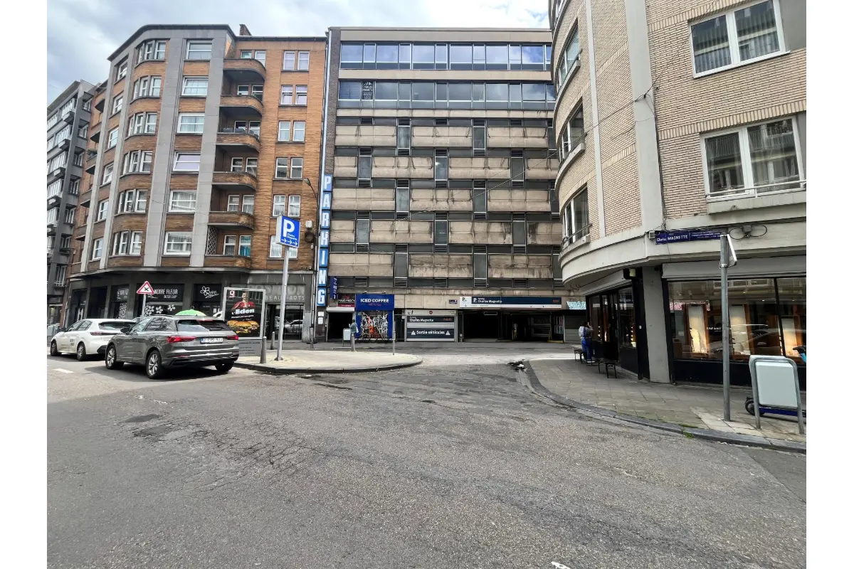 Parking à  à Liège 4000 30000.00€  chambres m² - annonce 784960