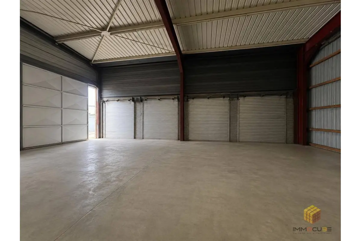 Commerce à louer à Faimes 4317 2030.00€  chambres 460.00m² - annonce 786229
