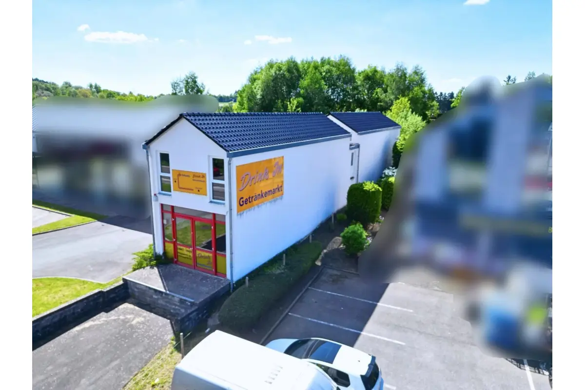 Commerce à louer à Saint-Vith 4780 1100.00€  chambres 128.00m² - annonce 785801