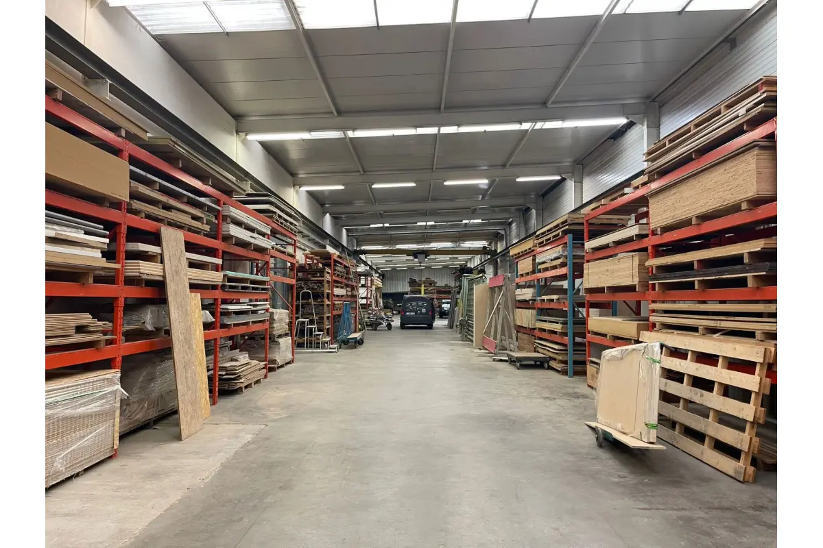 Commerce à louer à Herstal 4040 10000.00€  chambres 1914.00m² - annonce 789570