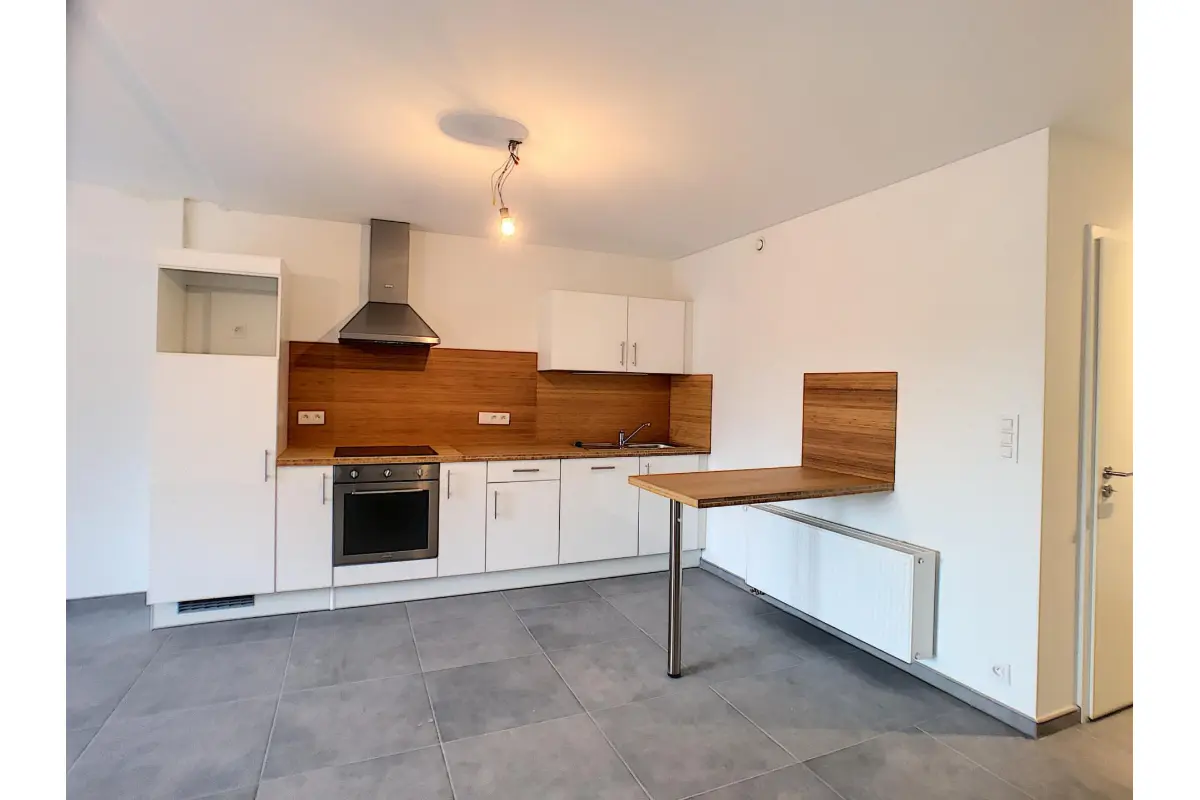 Appartement à louer à Hermalle-sous-Argenteau 4681 1165.00€ 2 chambres 146.00m² - annonce 790061