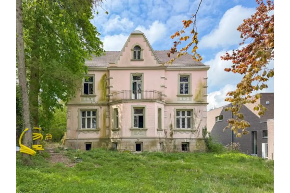 Maison à vendre à Hergenrath 4728 369000.00€ 6 chambres 400.00m² - annonce 791282