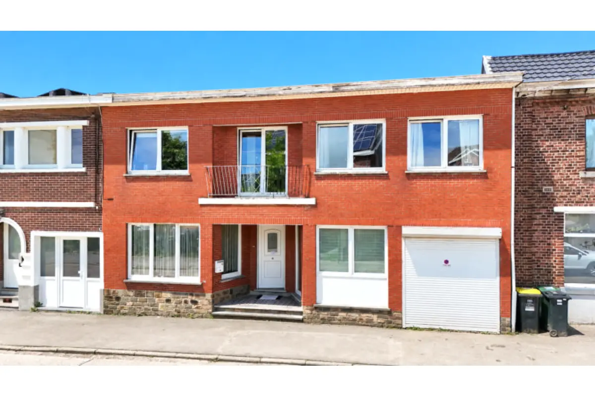 Maison à vendre à Houtain-Saint-Siméon 4682 289000.00€ 3 chambres 250.00m² - annonce 791534