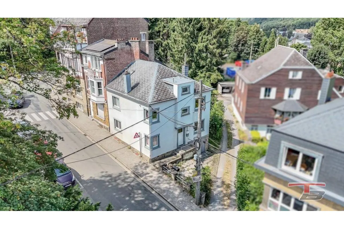 Immeuble de rapport - Immeuble à appartement à  à Spa 4900 245000.00€ 4 chambres 138.67m² - annonce 799429