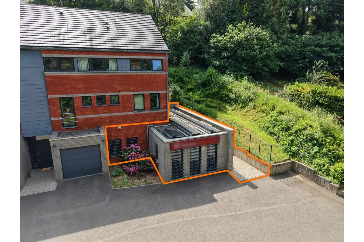 Commerce à louer à Embourg 4053 975.00€  chambres 77.50m² - annonce 801040