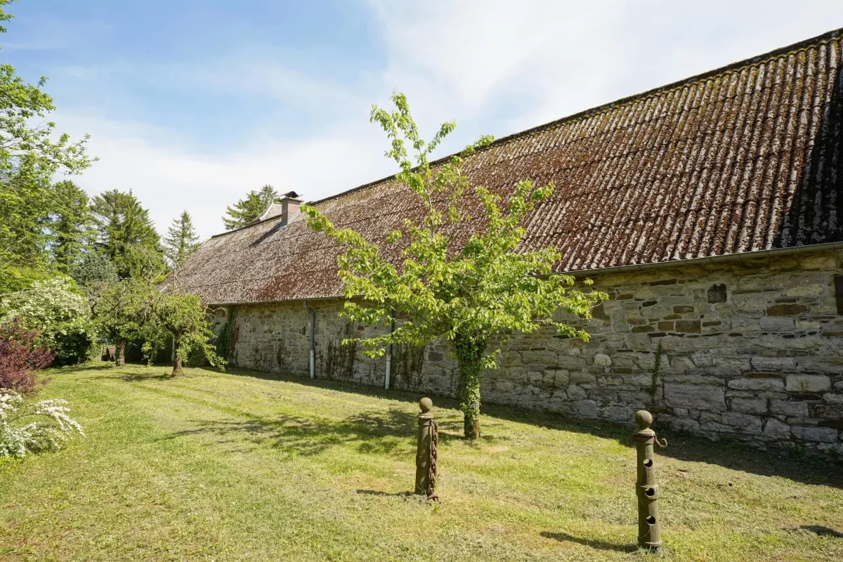 Commerce à louer à Lavoir 4217 1250.00€  chambres 250.00m² - annonce 802680