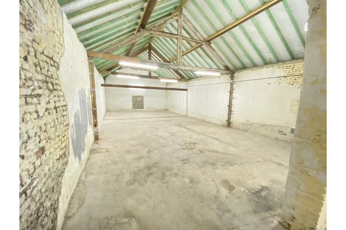 Commerce à  à Verviers 4800 550.00€  chambres 148.00m² - annonce 803314
