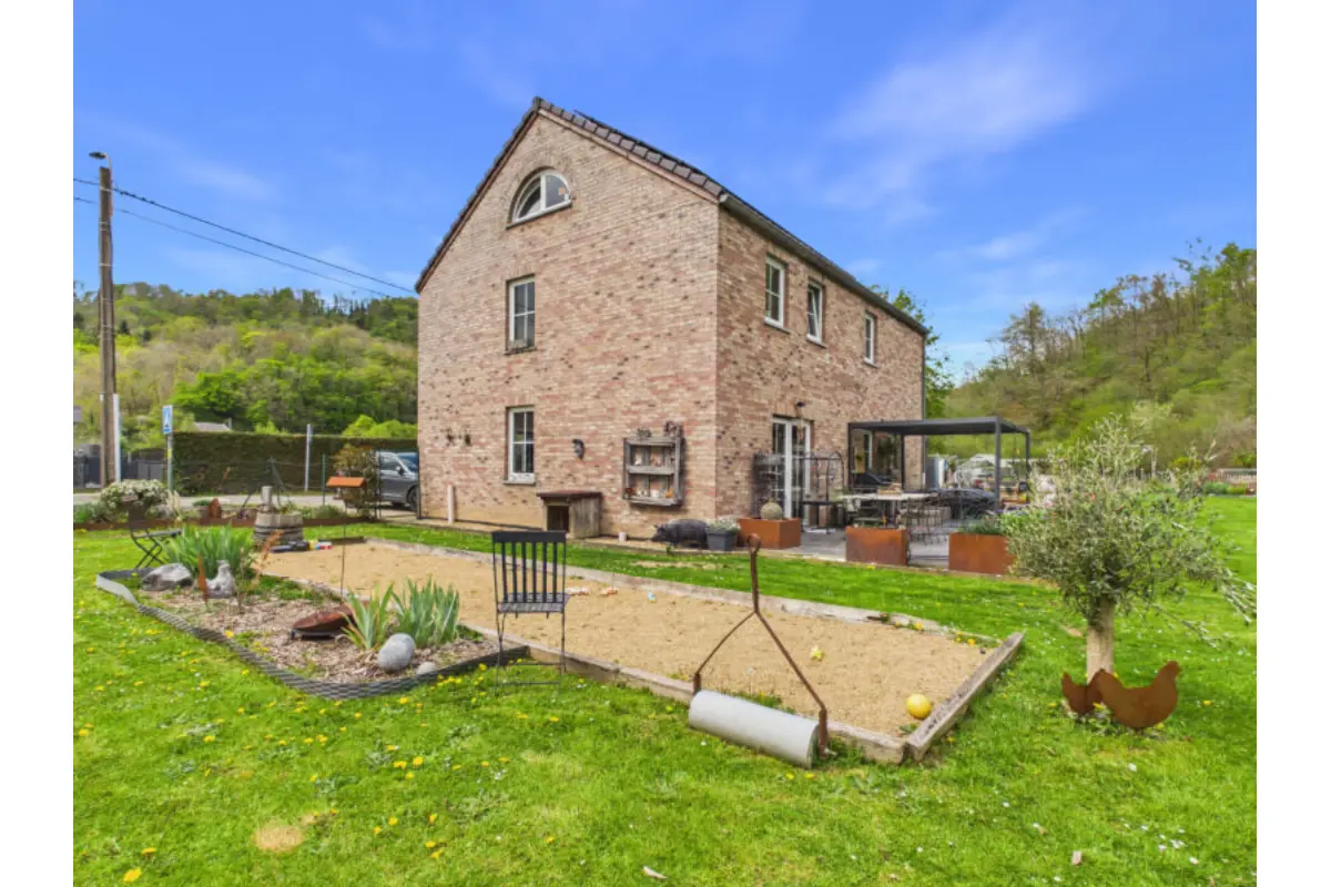 Maison à  à Comblain-Fairon 4180 570000.00€ 5 chambres 254.00m² - annonce 804296