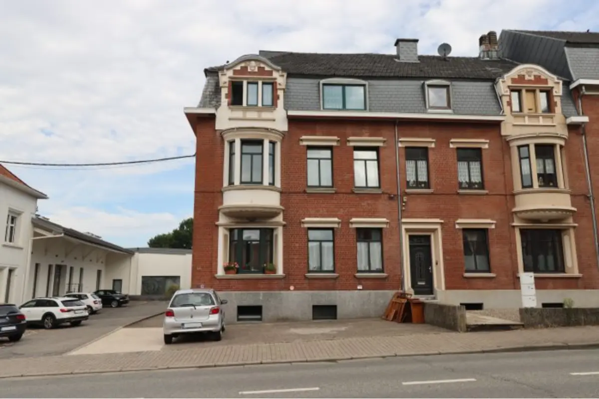 Immeuble mixte à vendre à Eupen 4700 345000.00€ 6 chambres 295.00m² - annonce 804303