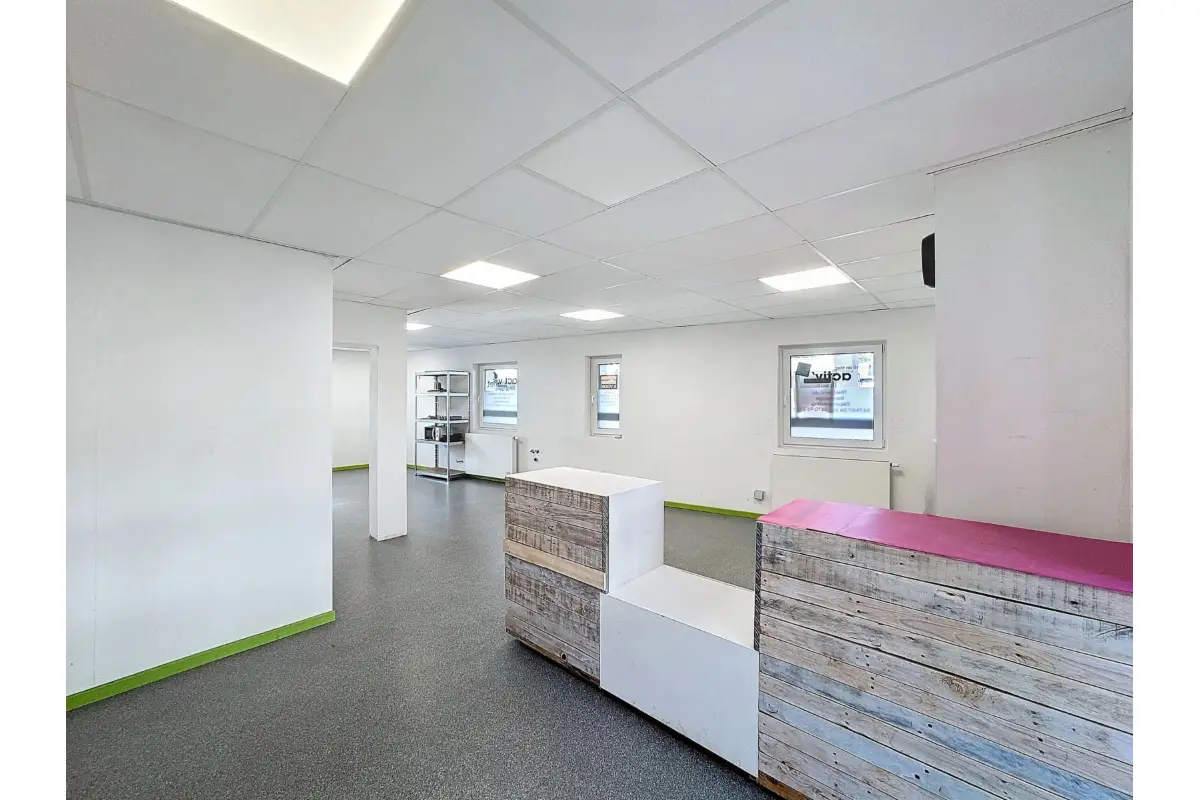 Commerce à vendre à Angleur 4031 210000.00€  chambres 74.00m² - annonce 805202
