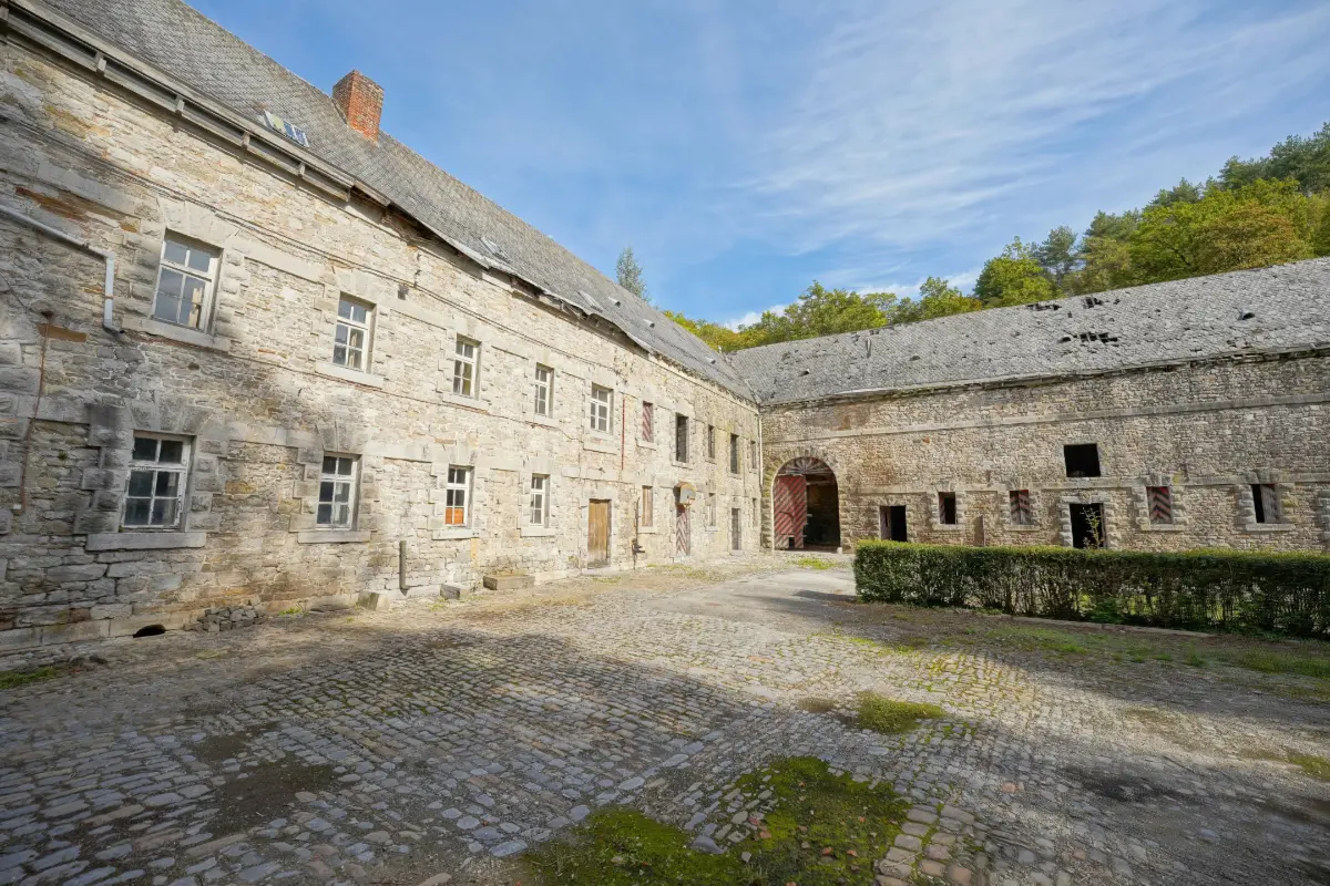 Bungalow à vendre à Modave 4577 295000.00€ 4 chambres 200.00m² - annonce 812057
