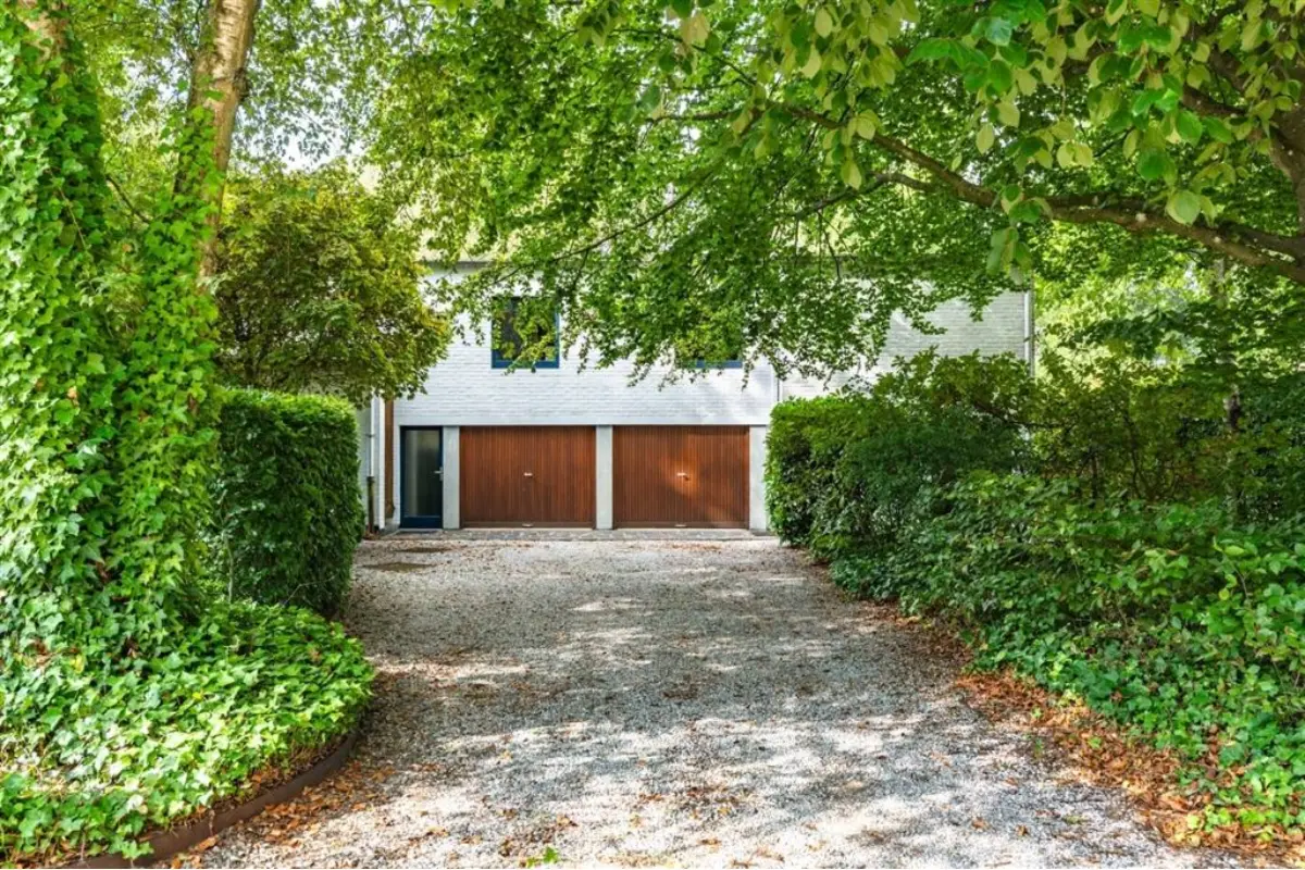 Maison à vendre à Neuville-en-Condroz 4121 749000.00€ 5 chambres 340.00m² - annonce 814282