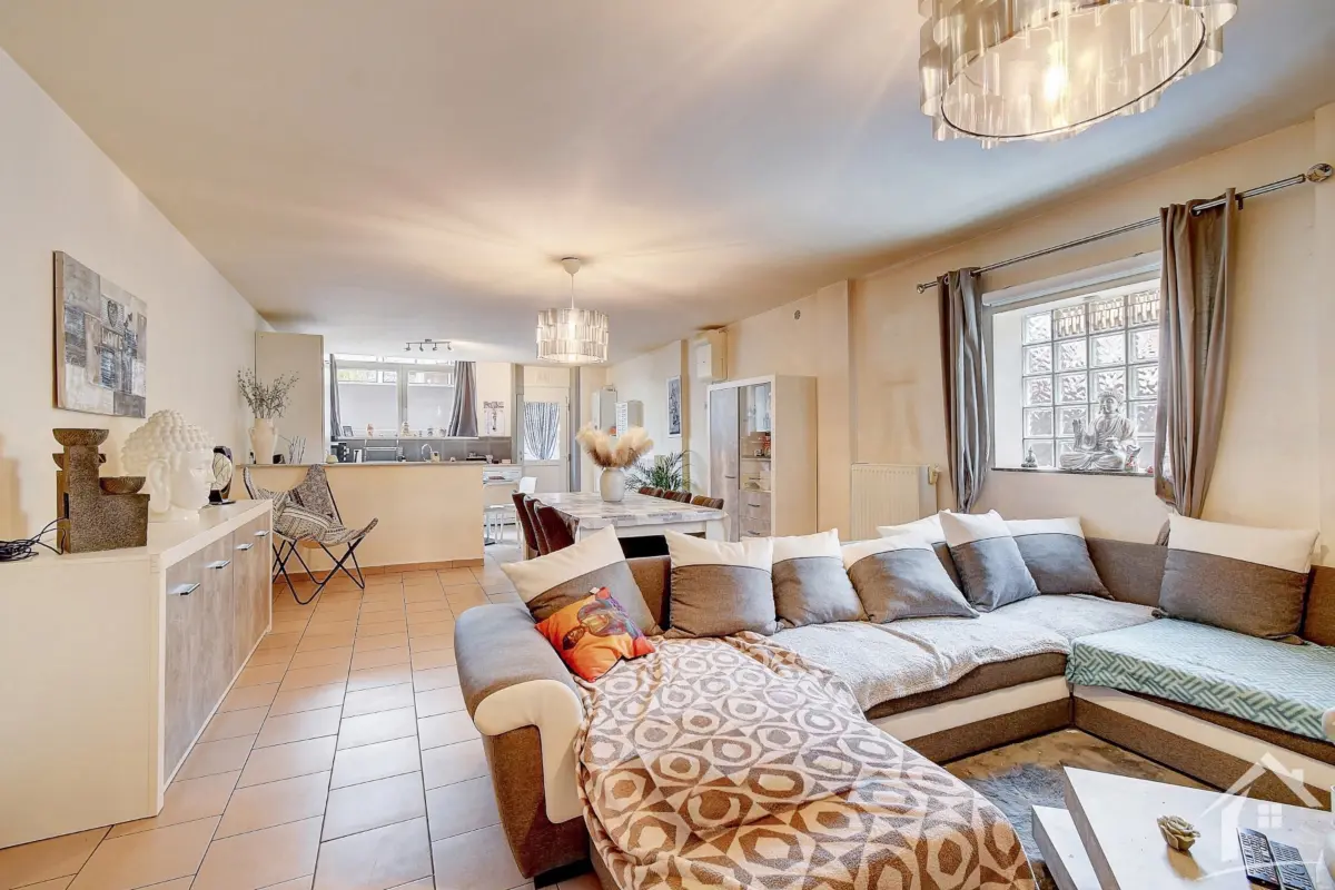 Appartement à vendre à Jemeppe-sur-Meuse 4101 149000.00€ 1 chambres 90.00m² - annonce 815470