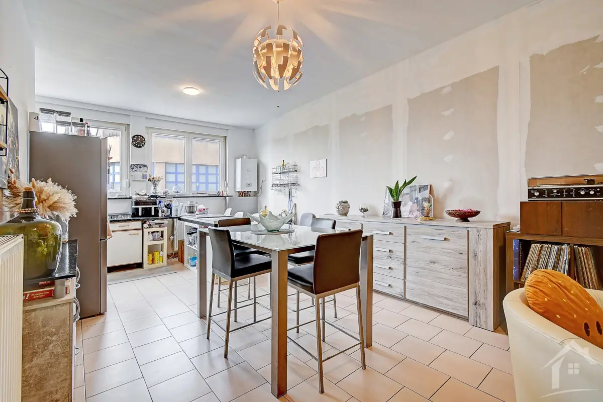 Appartement à vendre à Jemeppe-sur-Meuse 4101 159000.00€ 2 chambres 90.00m² - annonce 815471