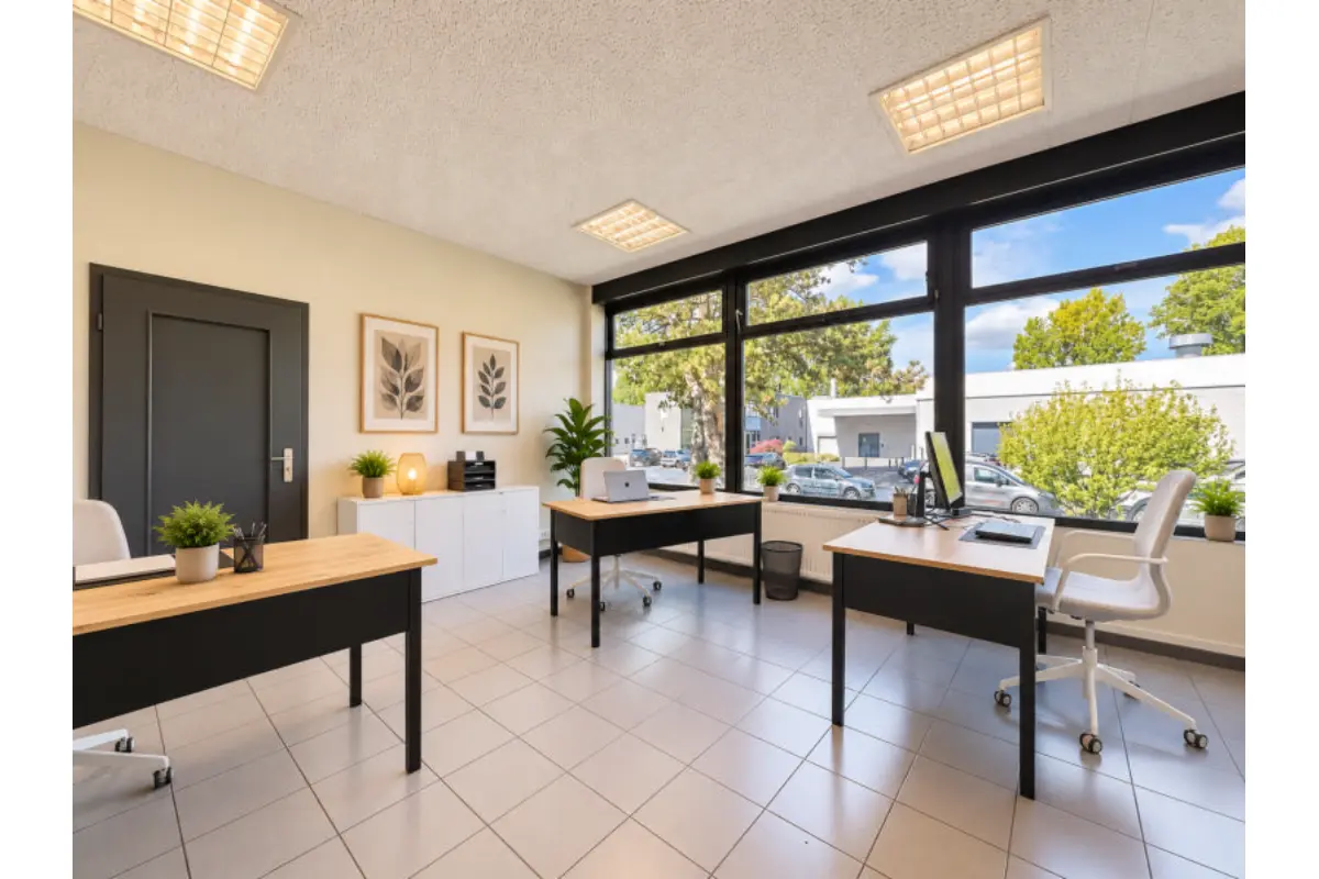 Commerce à  à Barchon 4671 350.00€  chambres 20.00m² - annonce 816009