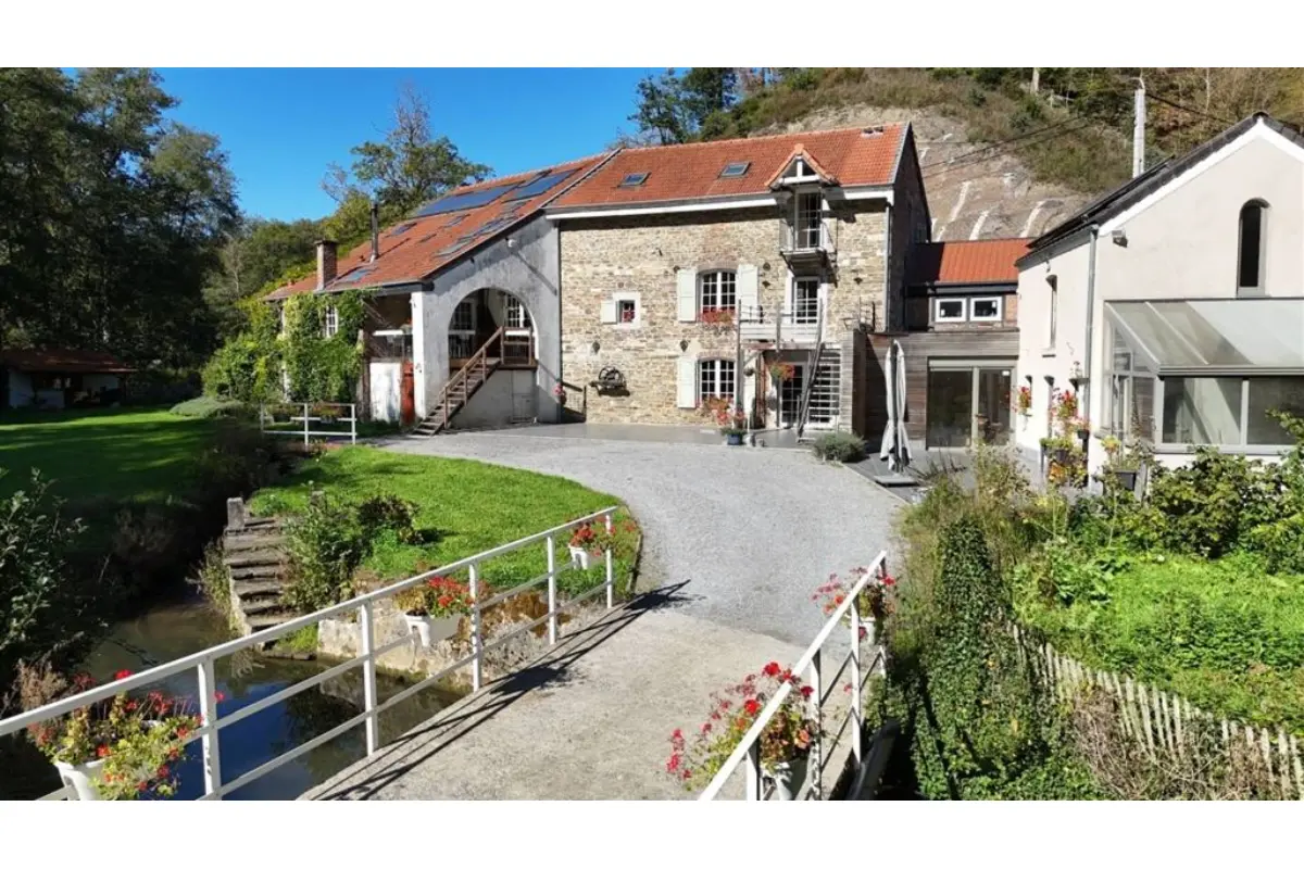 Maison à  à Ouffet 4590 712500.00€ 8 chambres 586.00m² - annonce 817099