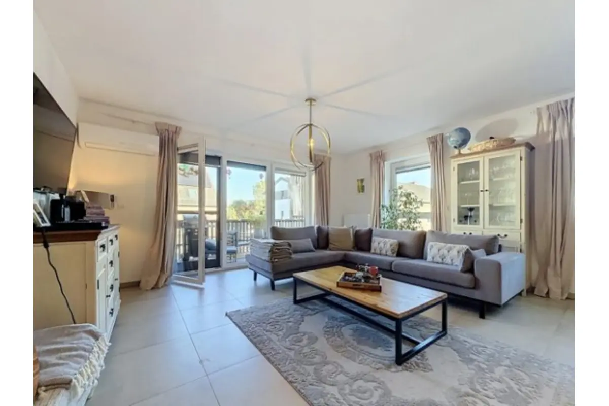 Appartement à vendre à Kettenis 4701 365000.00€ 2 chambres 115.00m² - annonce 818256