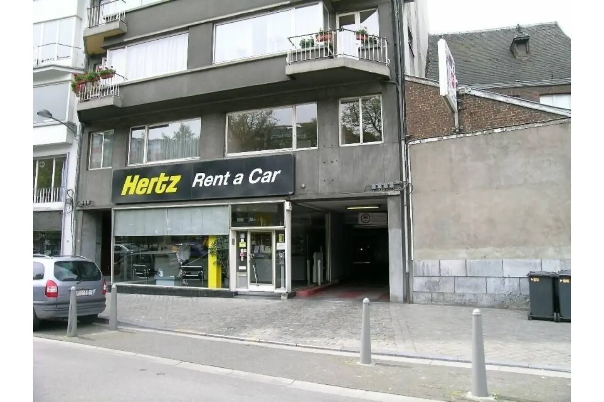 Parking à louer à Glain 4000 120.00€  chambres m² - annonce 820461