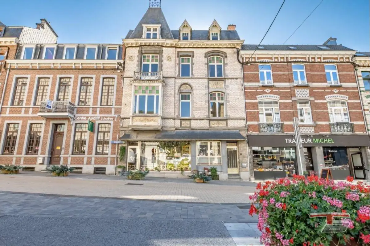 Immeuble mixte à  à Spa 4900 575000.00€ 6 chambres 411.00m² - annonce 823269