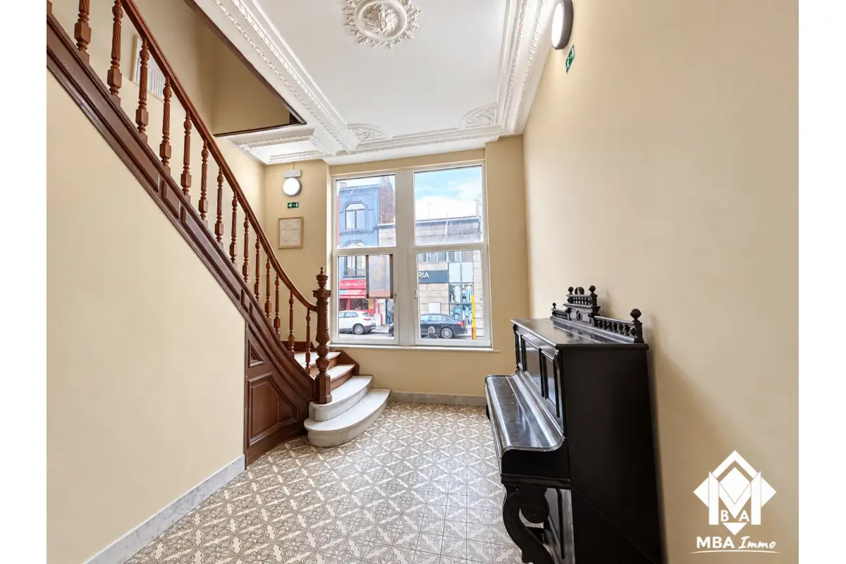 Maison à vendre à Jemeppe-sur-Meuse 4101 399000.00€ 8 chambres m² - annonce 822617
