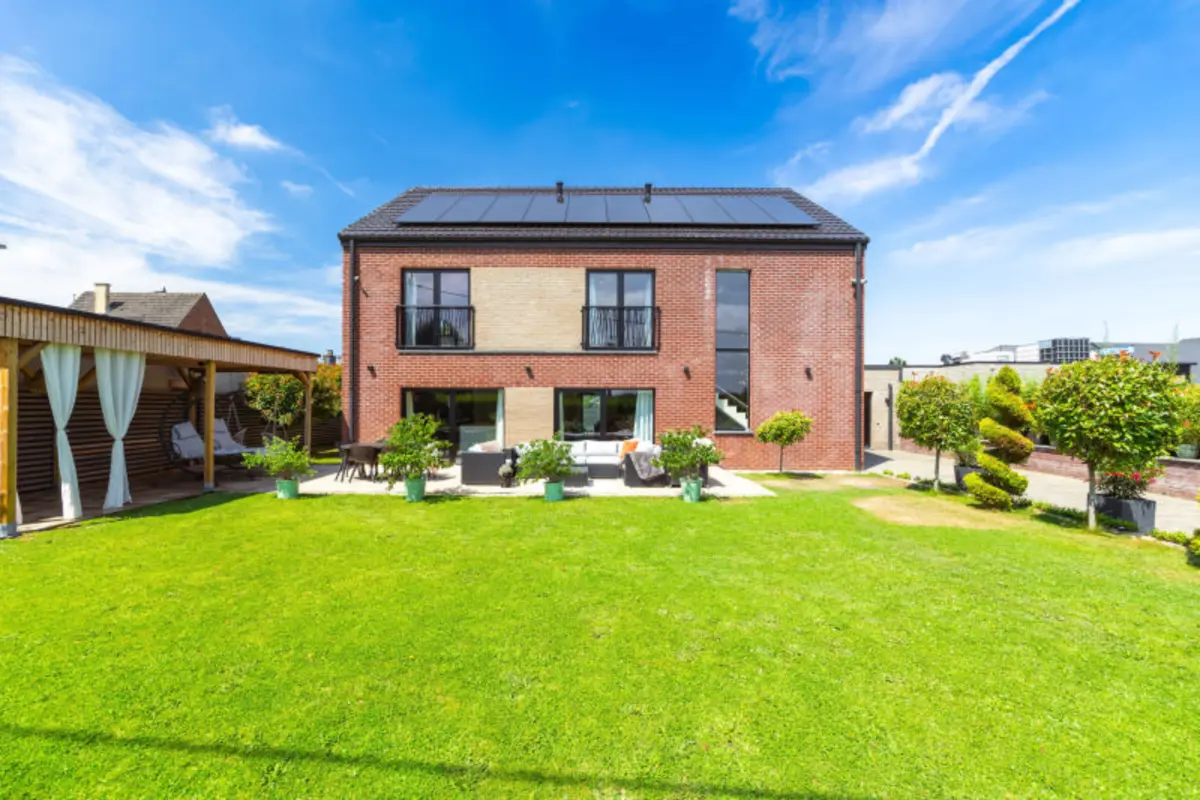Villa à vendre à Housse 4671 650000.00€ 4 chambres 357.00m² - annonce 824856