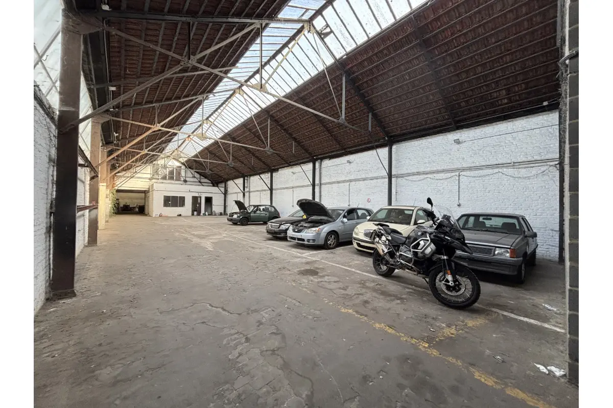 Commerce à vendre à Liège 4000 375000.00€  chambres 716.00m² - annonce 826518