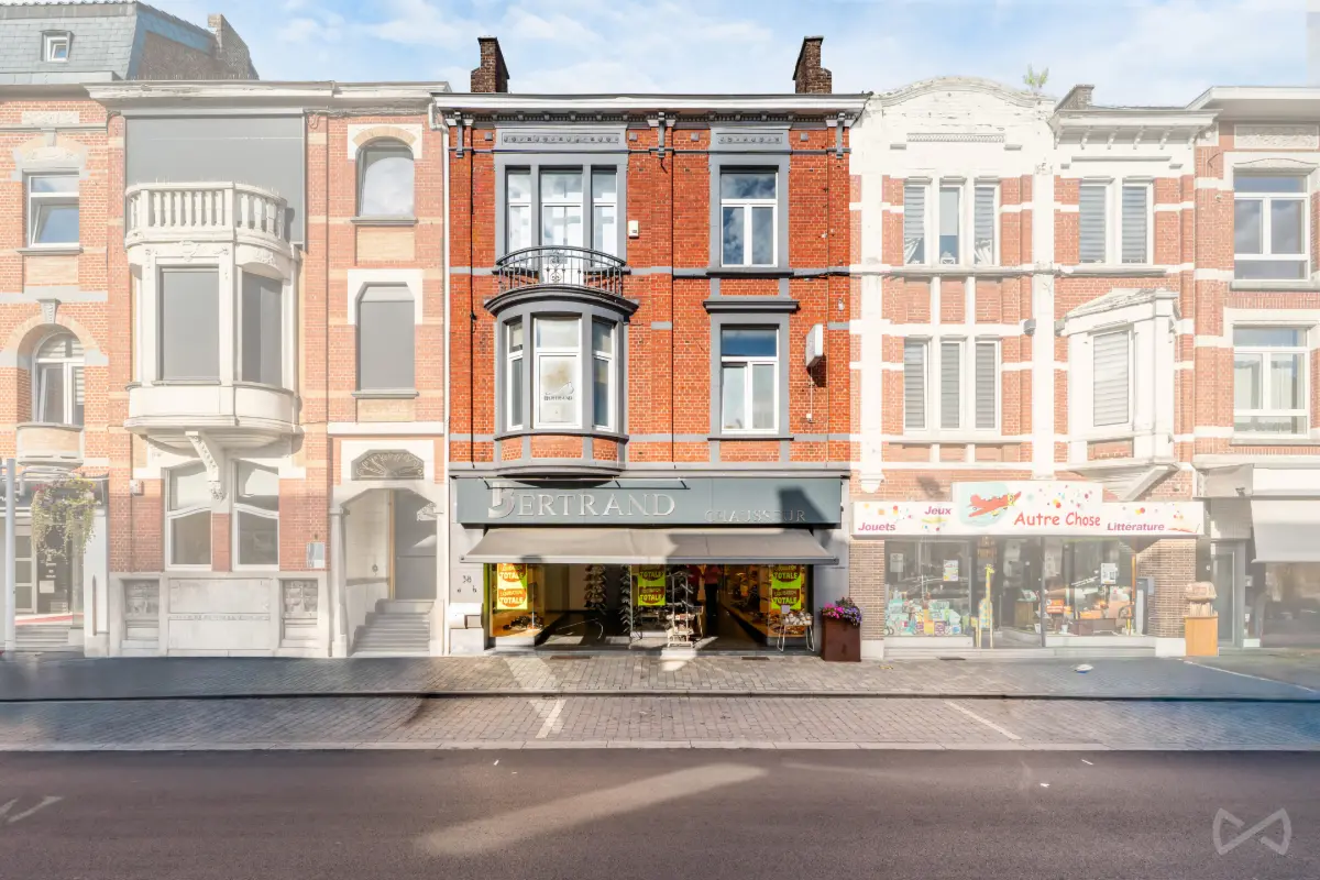 Immeuble mixte à vendre à Hannut 4280 550000.00€ 4 chambres 440.00m² - annonce 827487