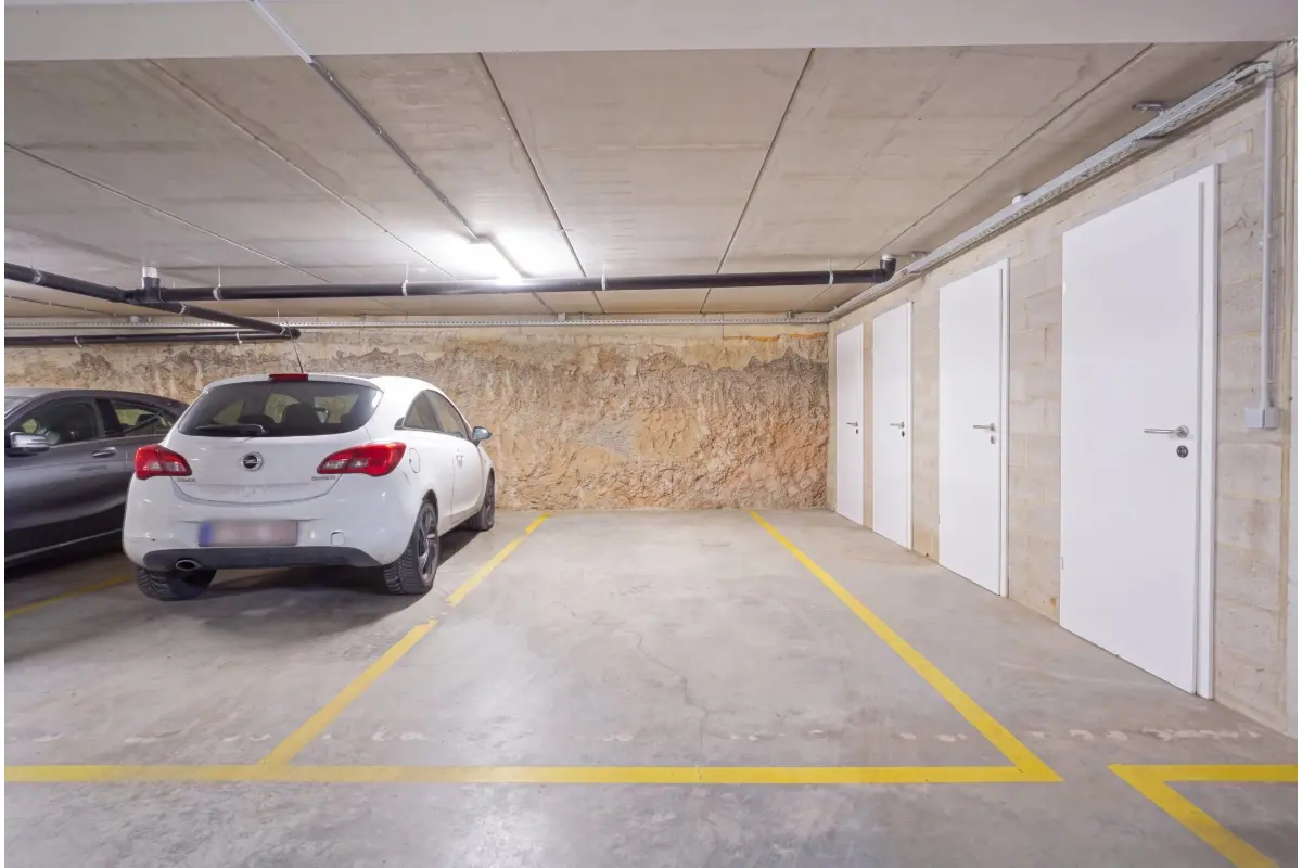 Parking / garage à vendre à Huy 4500 17500.00€  chambres m² - annonce 827502