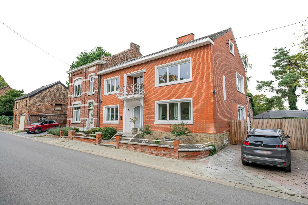 Maison à vendre à Lens-Saint-Servais 4250 435000.00€ 5 chambres 257.00m² - annonce 832329